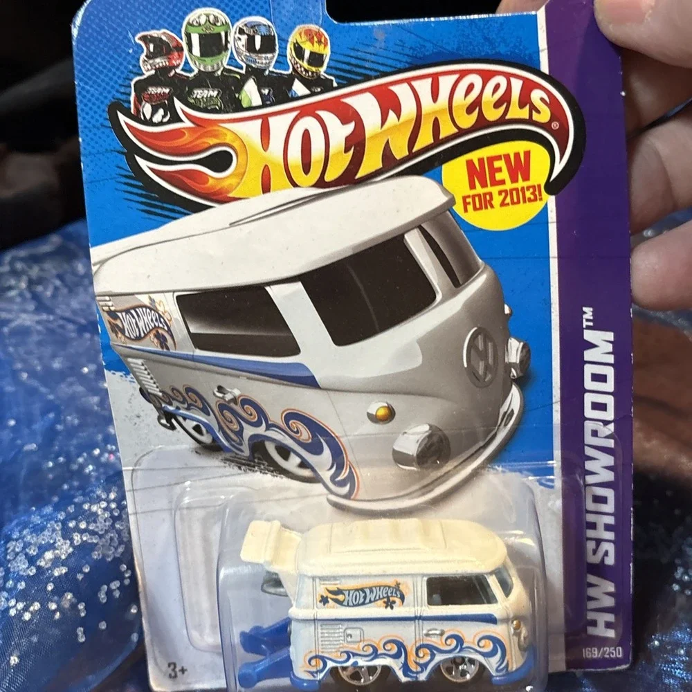 New (8) Hot Wheels Cool Classics Diecast Car‎